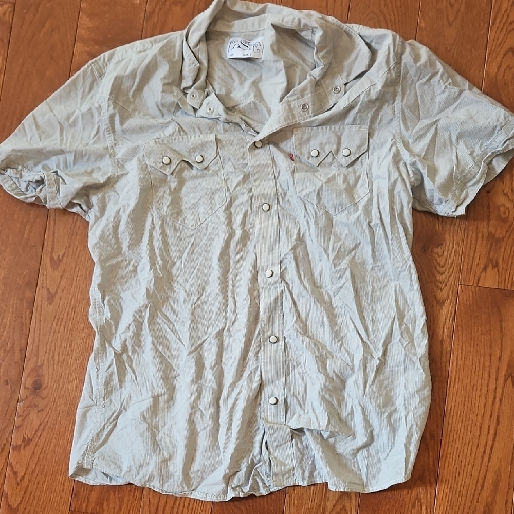 Men's Gray Short Sleeve Shirt